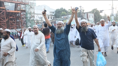 Hindu-Müslüman geriliminin arttığı Bangladeş'te, polisin protestoculara müdahalesi sürüyor