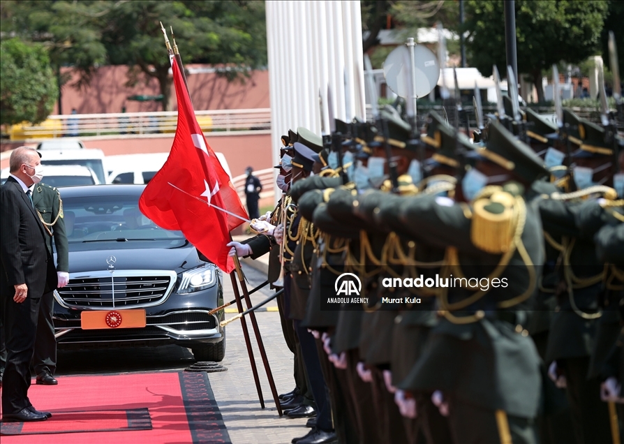 ورود اردوغان به مجلس آنگولا