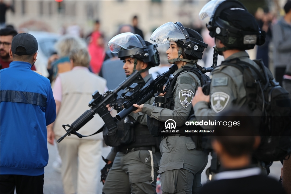 إسرائيل تعتقل 10 فلسطينيين في "باب العامود" بالقدس