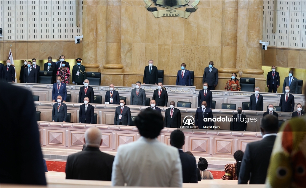 ورود اردوغان به مجلس آنگولا
