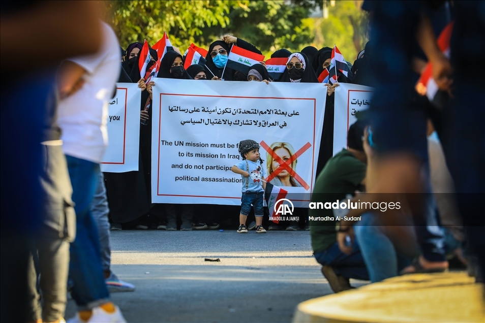 Irak'ta Sadr Hareketi dışındaki Şii gruplar, seçim sonuçlarını protesto etmek için oturma eylemi başlattı