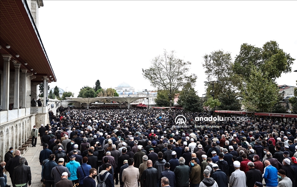 Milli SİHA'ların öncü ismi Özdemir Bayraktar son yolculuğuna uğurlandı
