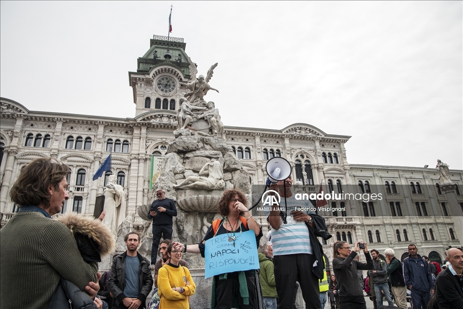 İtalya'da "Yeşil Geçiş" sertifikasına yönelik protestolar sürüyor