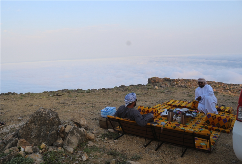 Umman'da bulutların üzerine çıkmak isteyen ziyaretçilerin adresi: "Semhan Dağı"