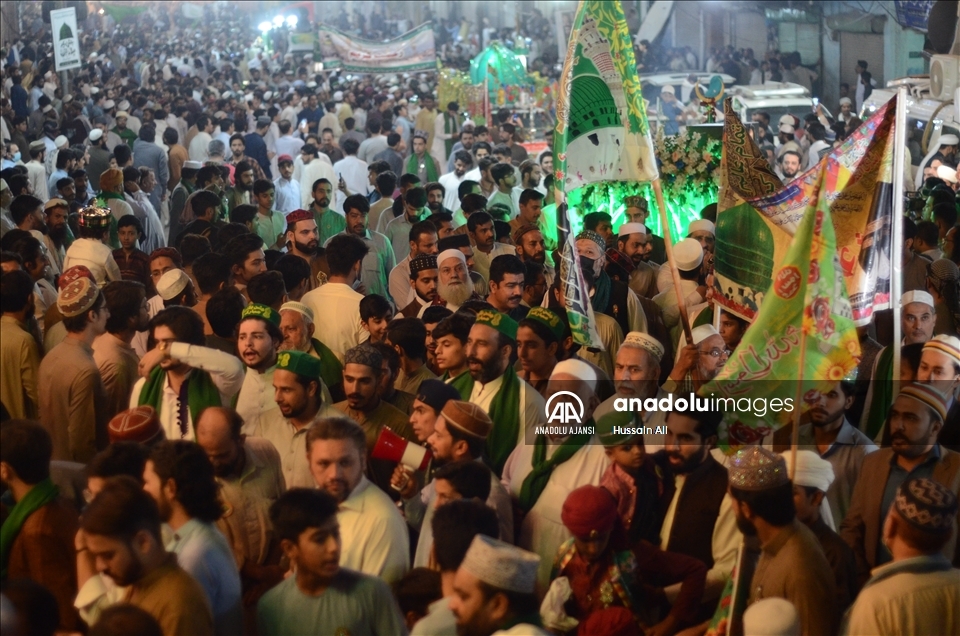 Pakistan'da Mevlid kandili kutlamaları