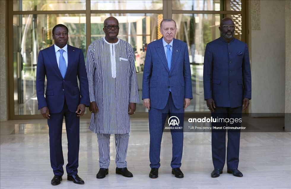 توغو.. أردوغان وزعماء 3 بلدان إفريقية يشاركون بمأدبة عمل