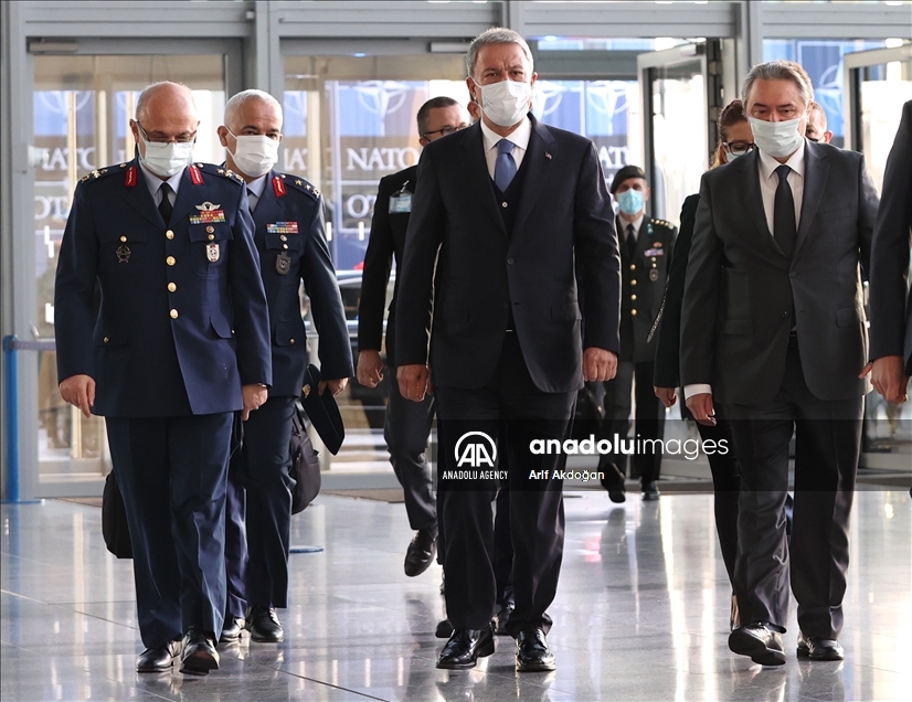 وزير الدفاع التركي يصل بروكسل للمشاركة في اجتماع لـ "ناتو"