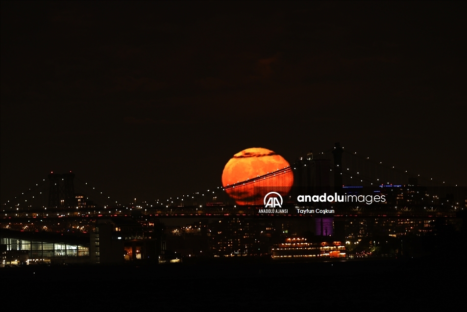 New York'ta dolunay