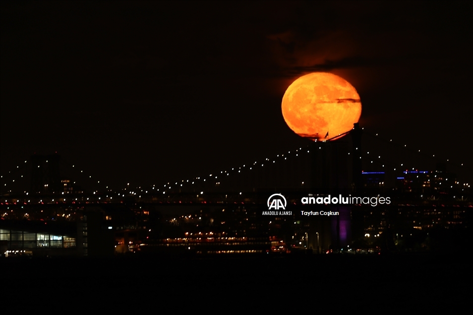 New York'ta dolunay