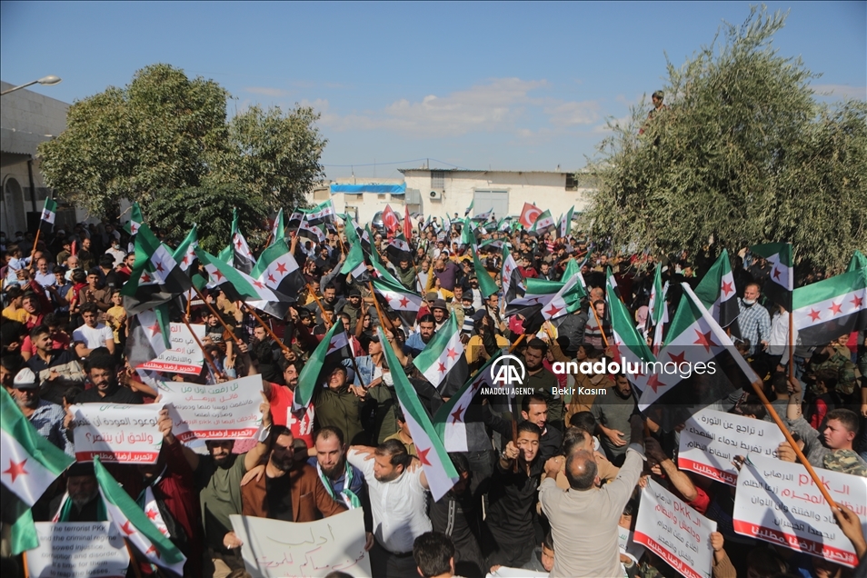 Жители Тель-Рыфата протестуют против террористов PKK и режима Асада