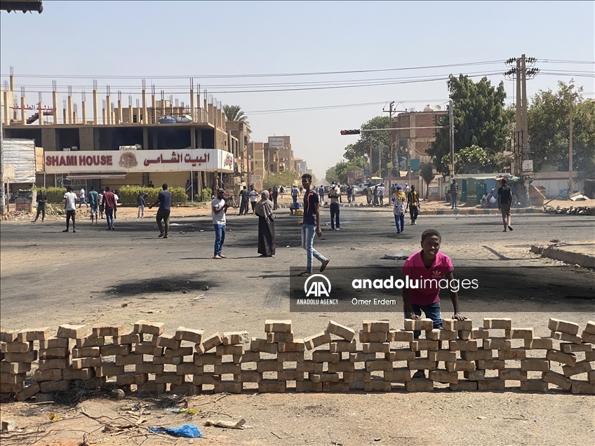 В Судане за 3 дня протестов убиты 7 демонстрантов, более 140 ранены