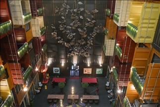 El hotel en Indonesia que fue hecho con contenedores