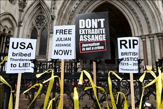 Pendukung Julian Assange gelar aksi jelang sidang banding ekstradisi