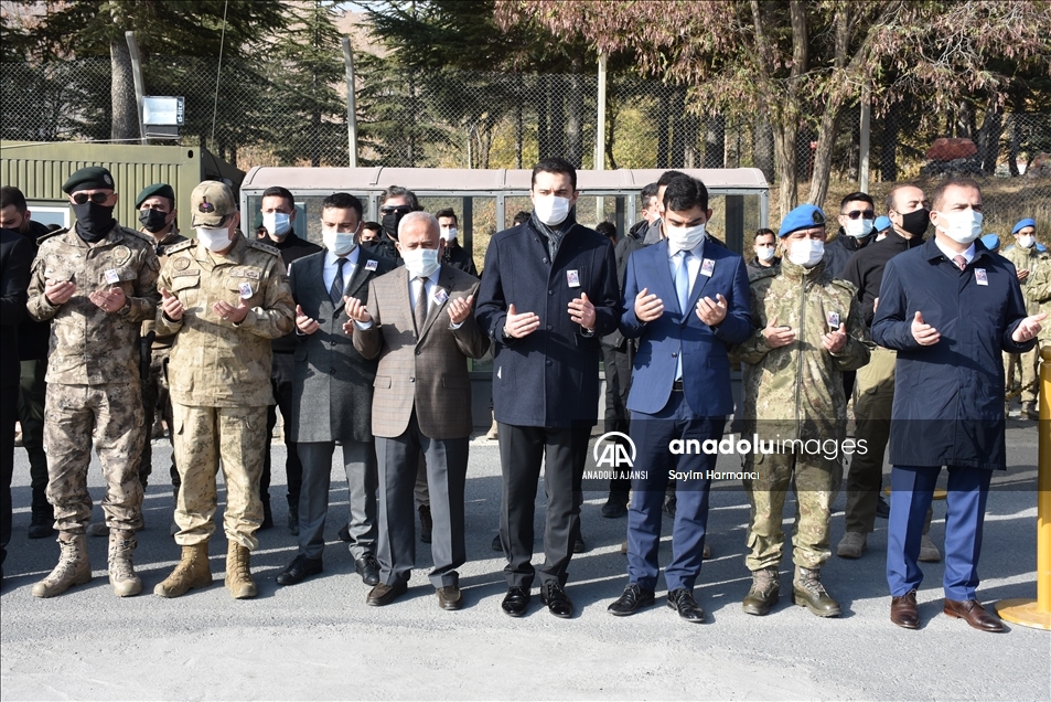 Hakkari'de araç kazasında şehit olan asker için tören düzenlendi