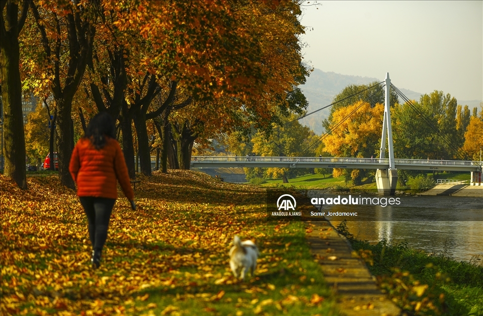 Bosna Hersek'te sonbahar renkleri görsel bir şölen oluşturdu