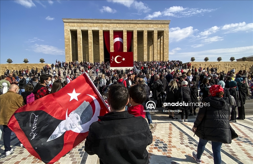 احتفالات الذكرى الـ 98 لتأسيس الجمهورية التركية