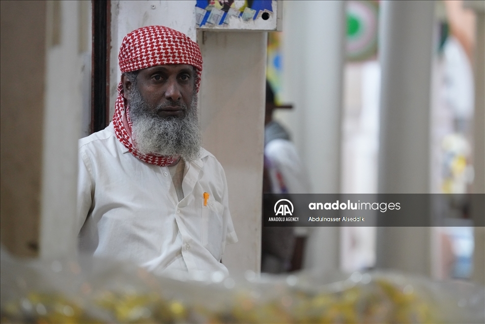 سوق الحنظل بحضرموت يحتفظ ببريقه المعماري رغم التجديد