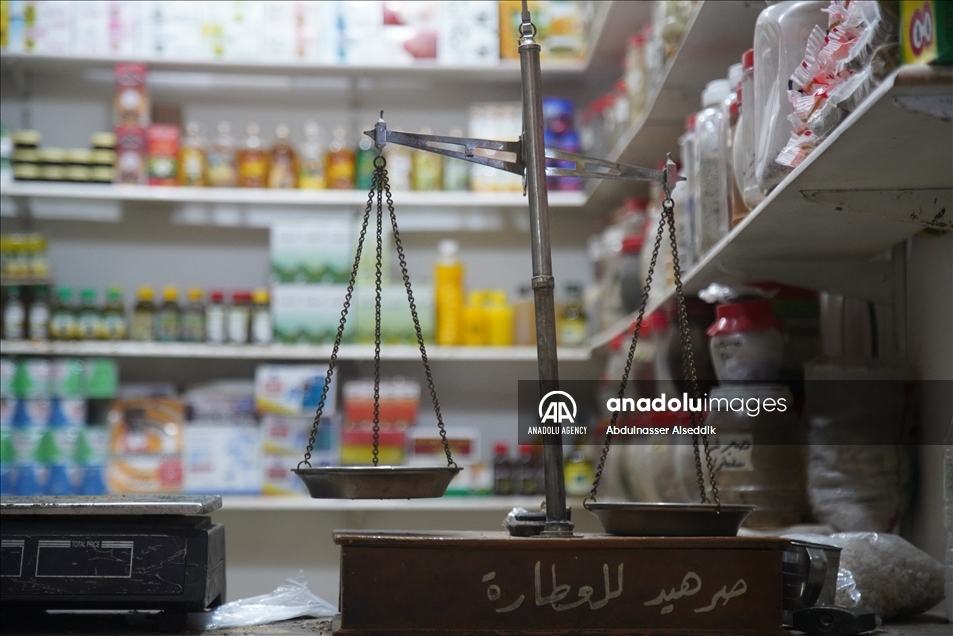 سوق الحنظل بحضرموت يحتفظ ببريقه المعماري رغم التجديد