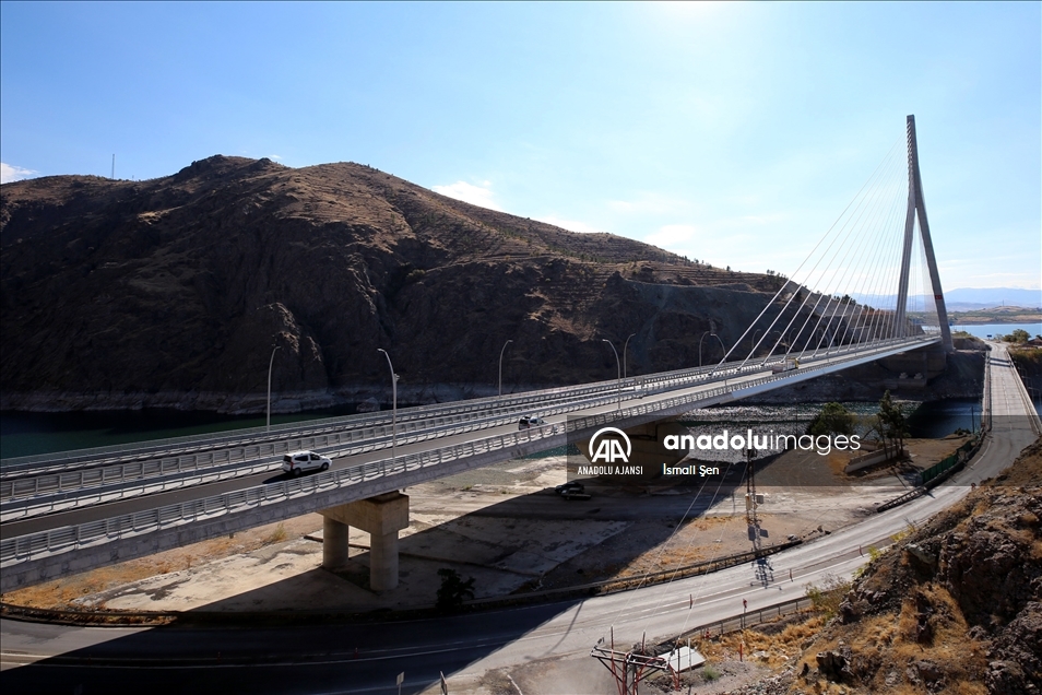 Kömürhan Köprüsü Elazığ ile Malatya arasındaki ulaşımda konforu artırdı