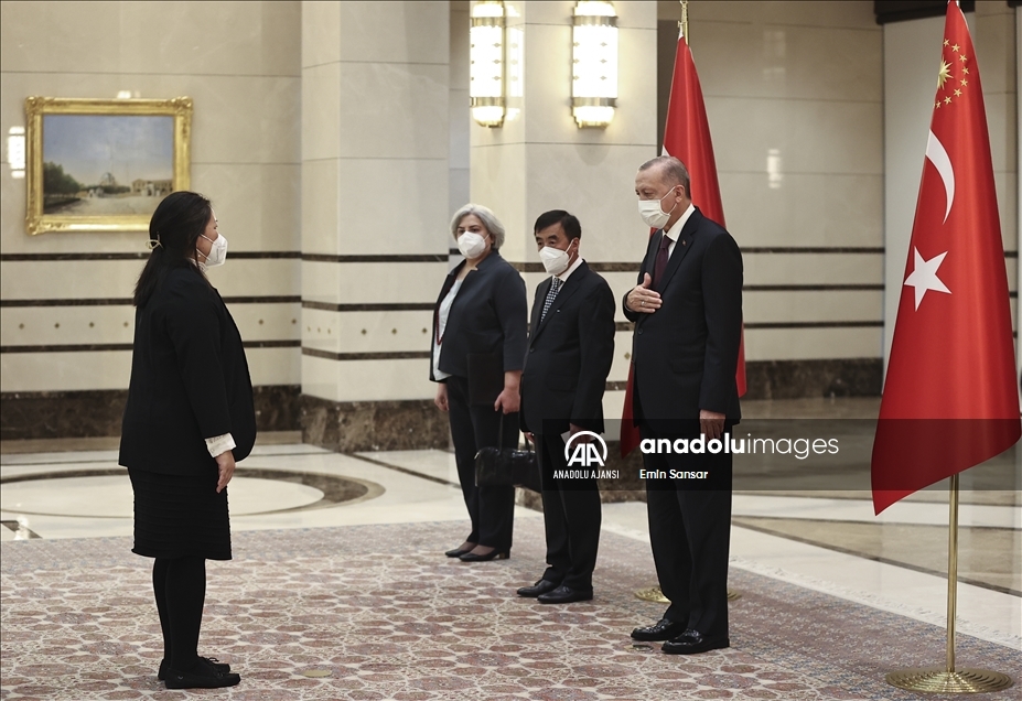 Moğolistan Büyükelçisi Munkhbayar, Cumhurbaşkanı Erdoğan'a güven mektubu sundu