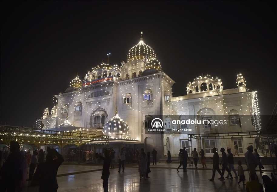Hindistan'da ışık festivali kutlanıyor
