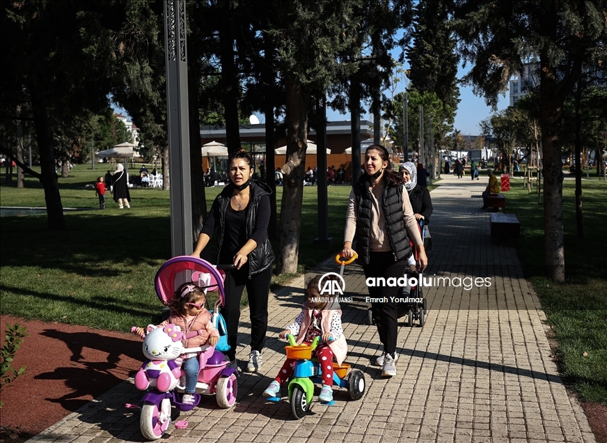 Zeytinburnu Millet Bahçesi hizmete açıldı