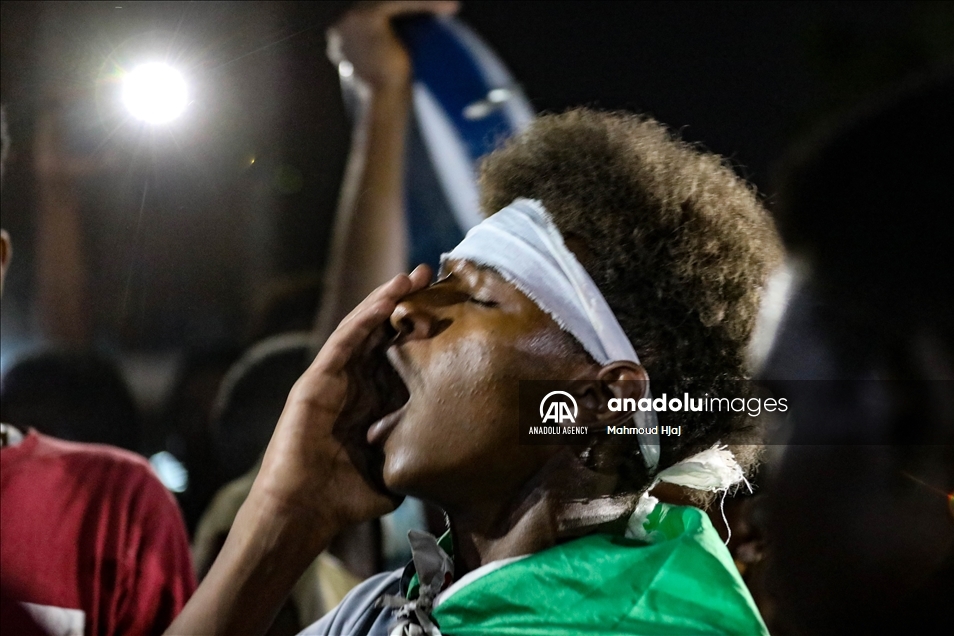 السودان.. تظاهرات ليلية في الخرطوم للمطالبة بـ"حكم مدني"