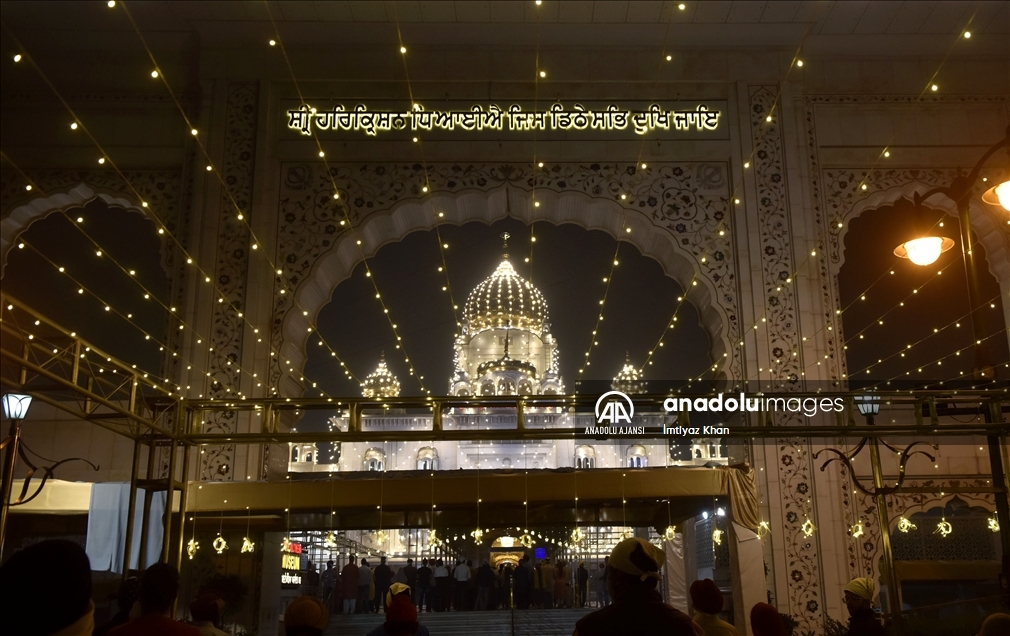 Hindistan'da ışık festivali kutlanıyor