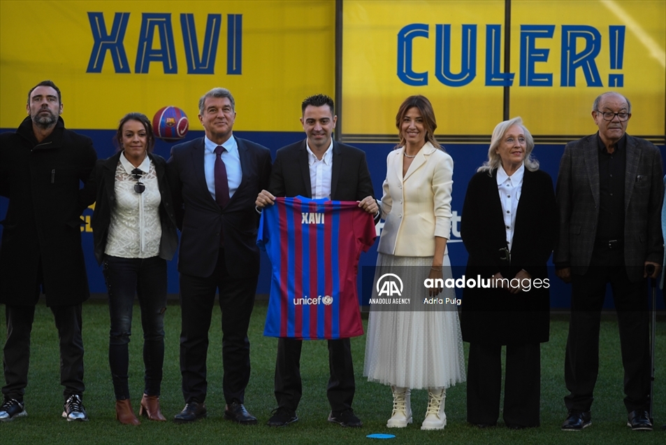 El FC Barcelona presenta a su exjugador Xavi Hernández como nuevo director técnico