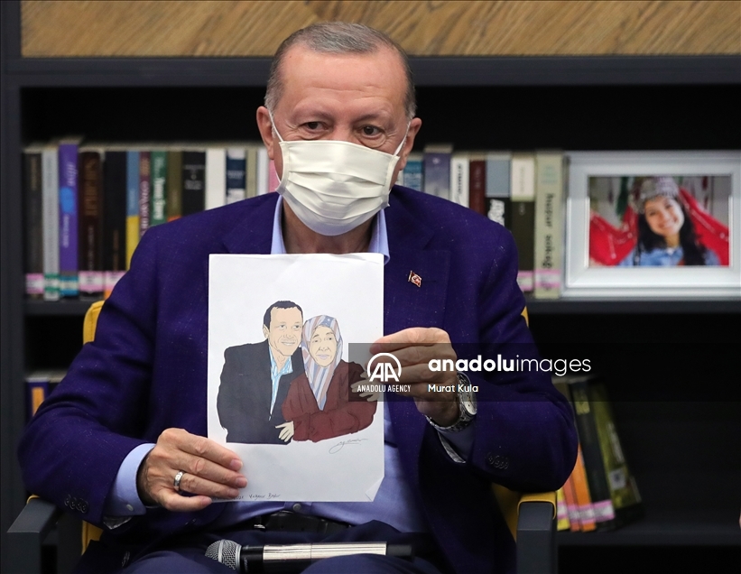 Serokomar Erdogan: Em wan hemû kesan didin ser serê xwe ku di dilê wan da hub û hezkirina welat heye