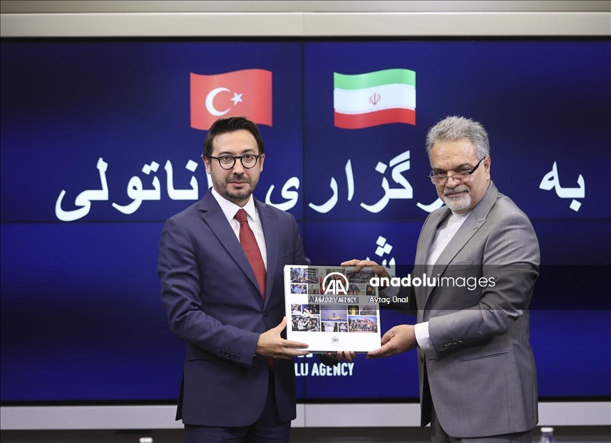 بازدید سفیر ایران در ترکیه از خبرگزاری آناتولی