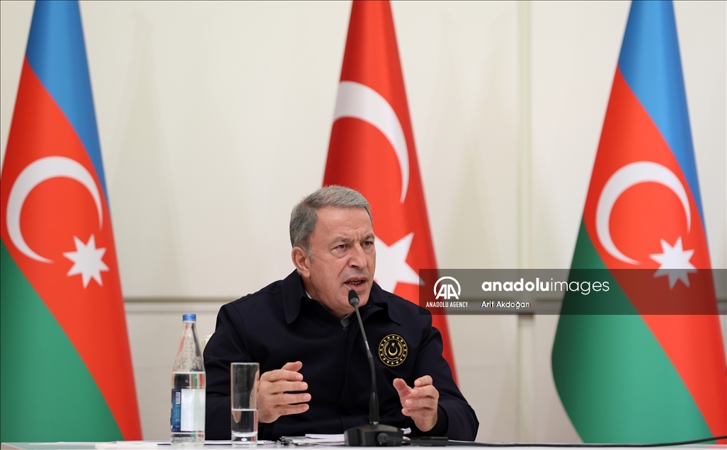 نشست خبری مشترک وزرای دفاع ترکیه و آذربایجان در باکو