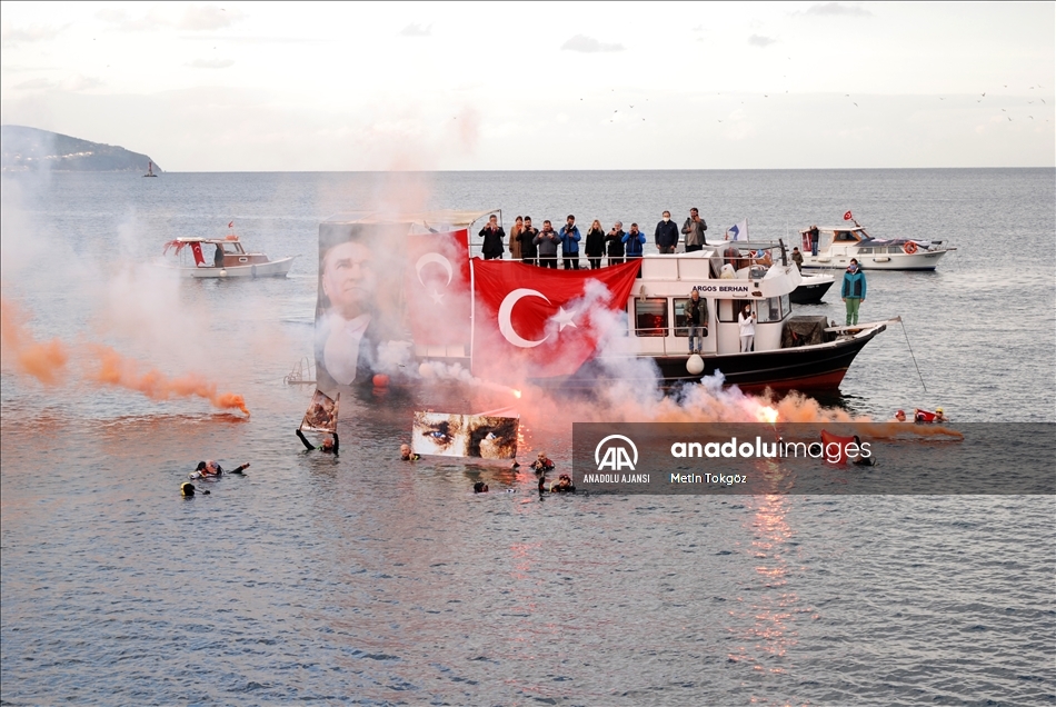 Kadıköy ve Maltepe'de "Ata'ya saygı zinciri" oluşturuldu