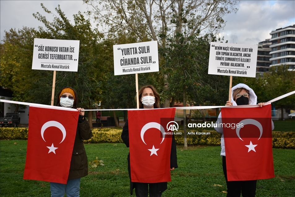 Kadıköy ve Maltepe'de "Ata'ya saygı zinciri" oluşturuldu