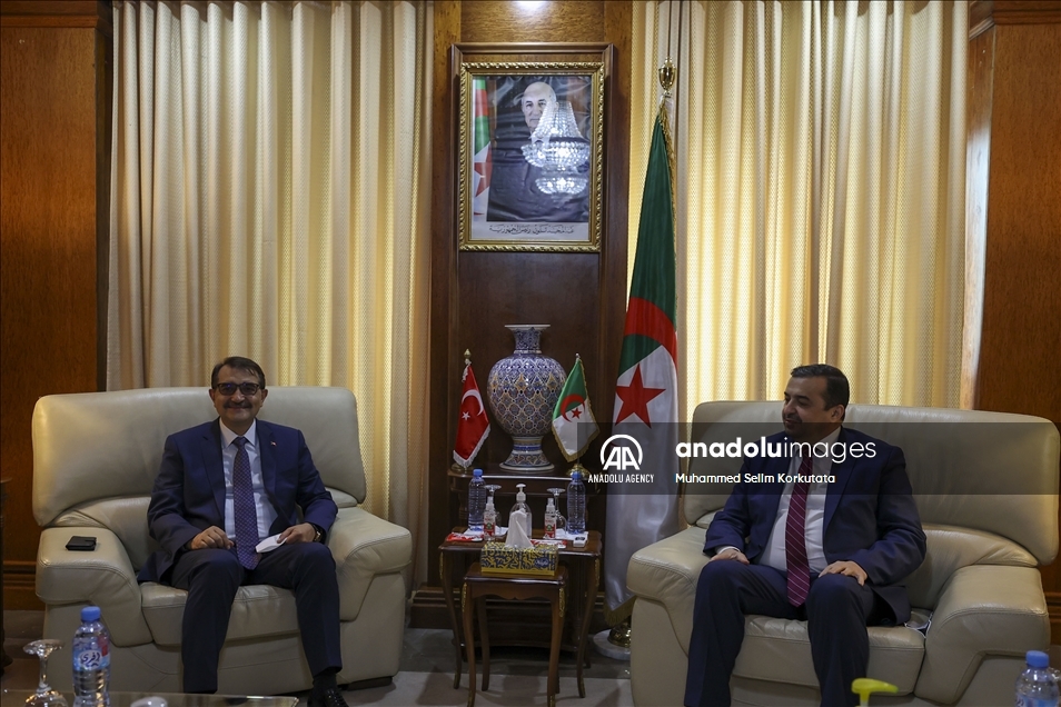 تركيا: محادثات تمديد اتفاقية الغاز مع الجزائر تسير بإيجابية