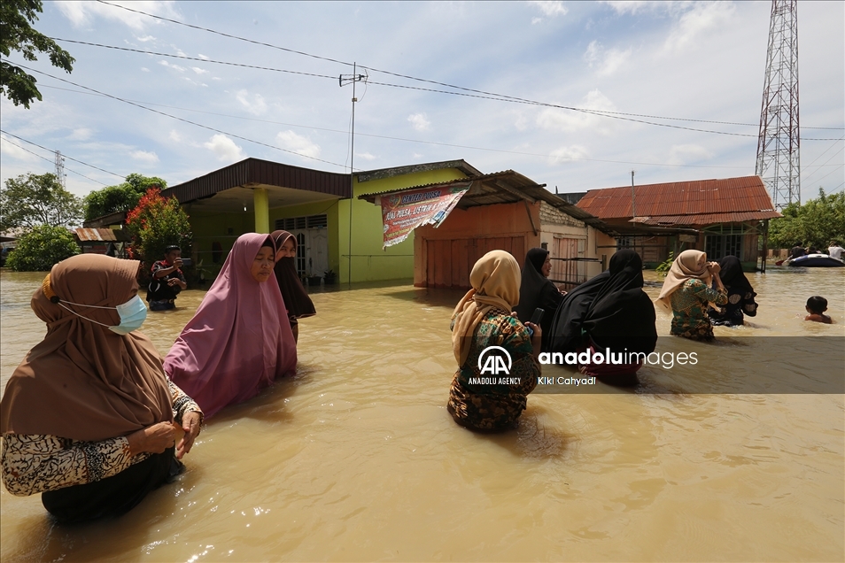 18000 orang mengungsi akibat banjir di Serdang Bedagai