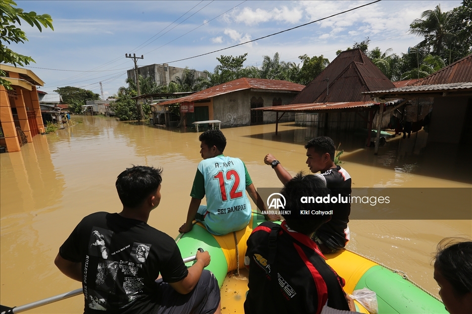18000 orang mengungsi akibat banjir di Serdang Bedagai