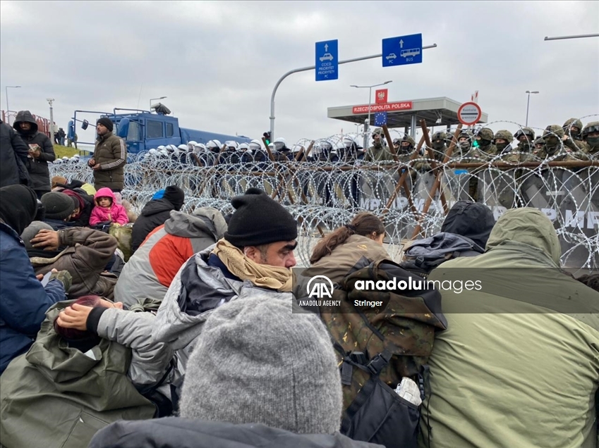 Bjelorusija: Migranti napustili kampove i krenuli prema granici s Poljskom 