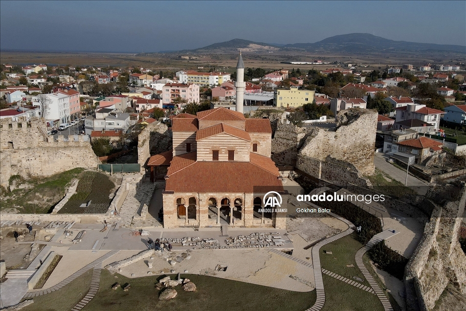 Fatih'in yadigarı cami 56 yıl sonra cemaatine kavuşacak