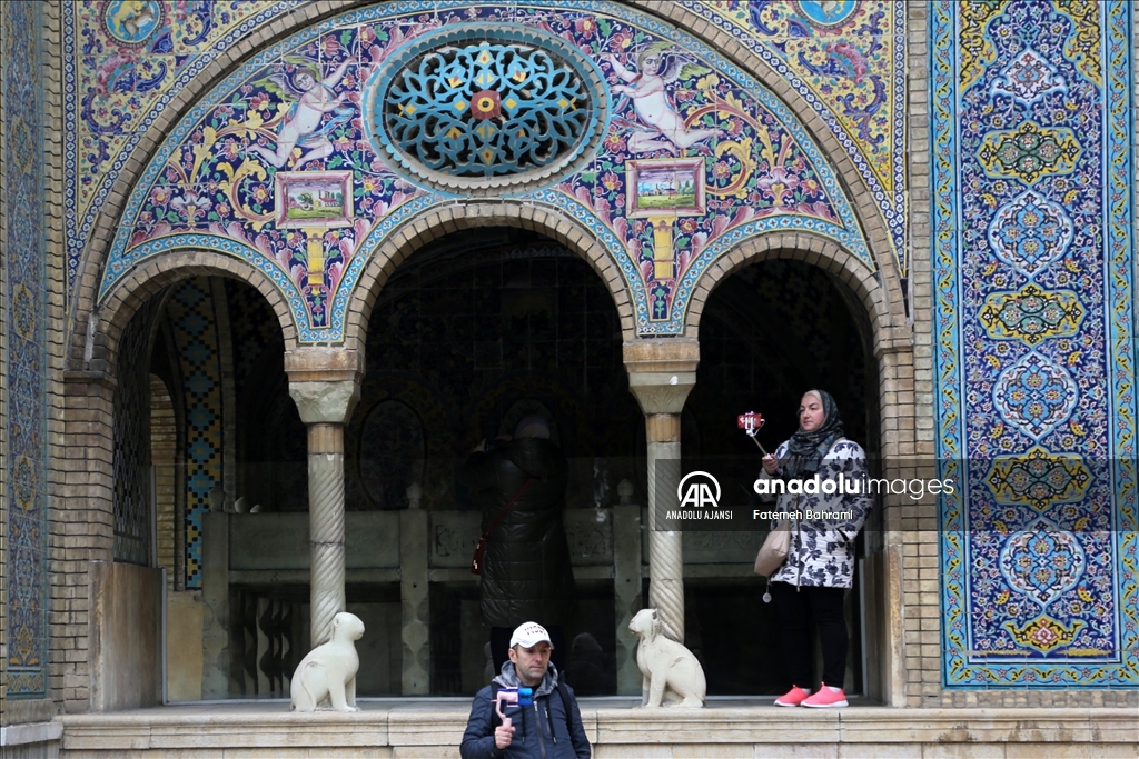 İran'da Hanedanlar ve Şah döneminden kalan saraylar tüm ihtişamlarıyla tarihe tanıklık ediyor