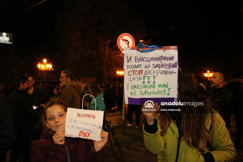 Shkup, mbahet protestë kundër kufizimeve për parandalimin e COVID-19