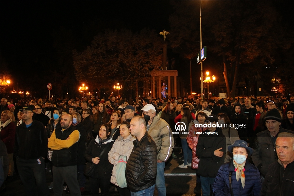 Shkup, mbahet protestë kundër kufizimeve për parandalimin e COVID-19