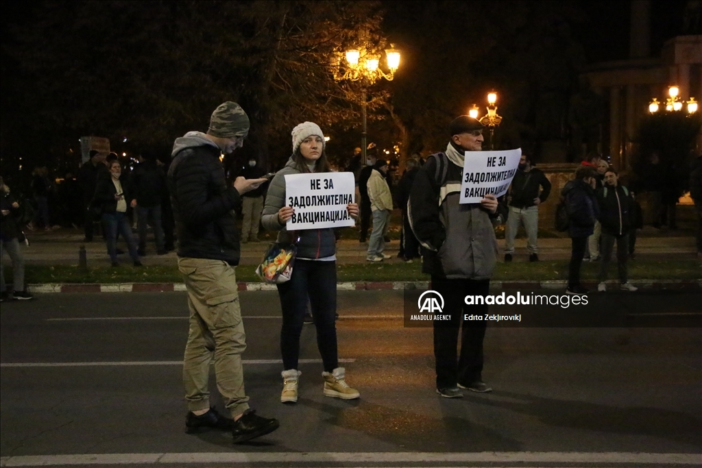 Shkup, mbahet protestë kundër kufizimeve për parandalimin e COVID-19