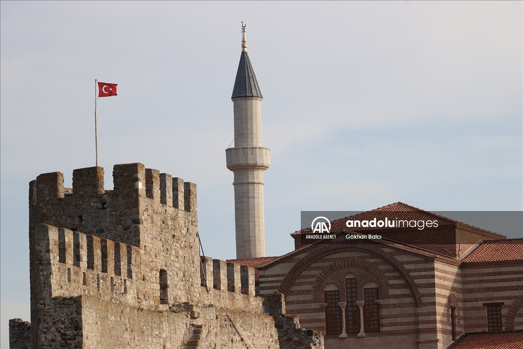 Turquie : la mosquée héritée du "Sultan Mehmet 2 le Conquérant" rouvre ses portes