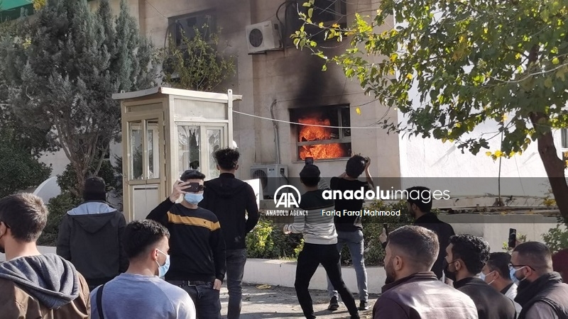 ئاگر لەناو بارەگای مەڵبەندی یەکی یەکێتیی دەبینرێت