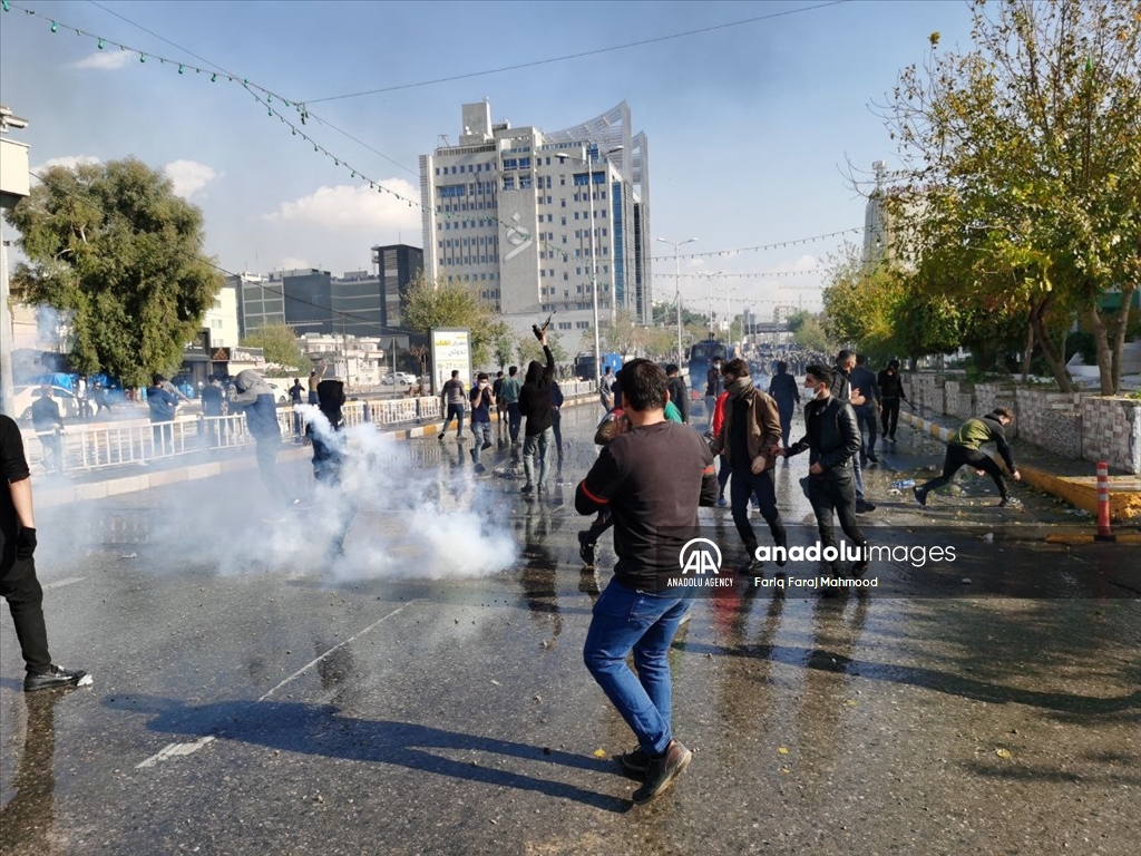 ئاگر لەناو بارەگای مەڵبەندی یەکی یەکێتیی دەبینرێت