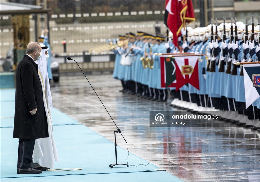 В Анкаре прошла официальная церемония встречи наследного принца Абу-Даби
