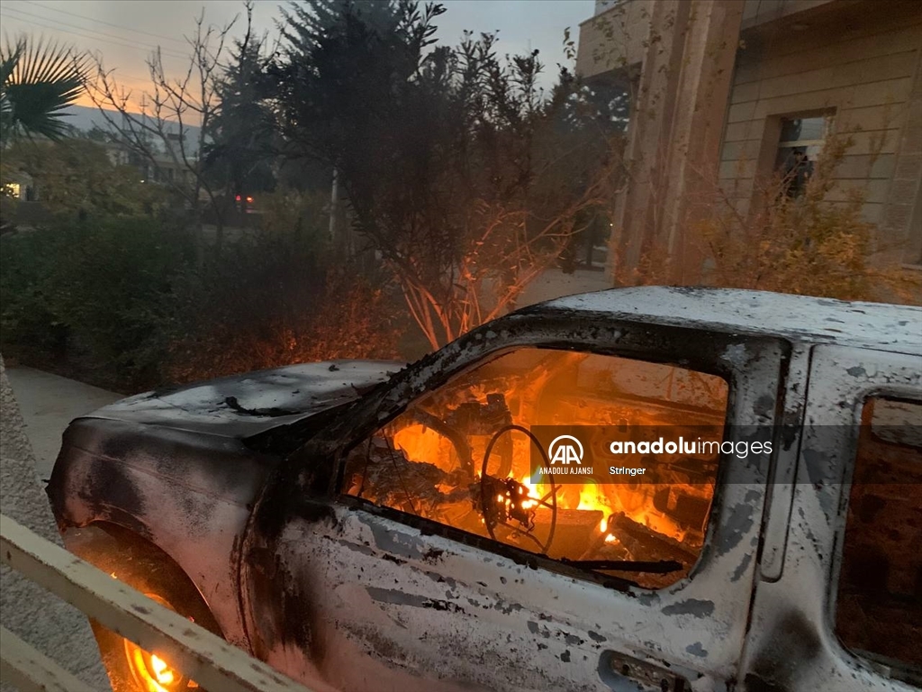 Irak'ın Süleymaniye kentinde üniversite öğrencilerinin gösterileri dördüncü gününde devam ediyor