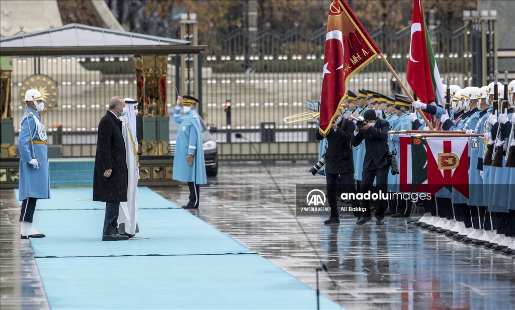 В Анкаре прошла официальная церемония встречи наследного принца Абу-Даби