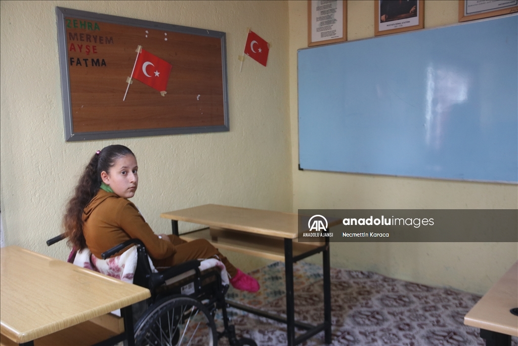Van'da engelli öğrencinin "sınıf" hayalini öğretmenleri gerçekleştirdi